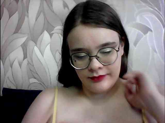 VikiMeow webcam