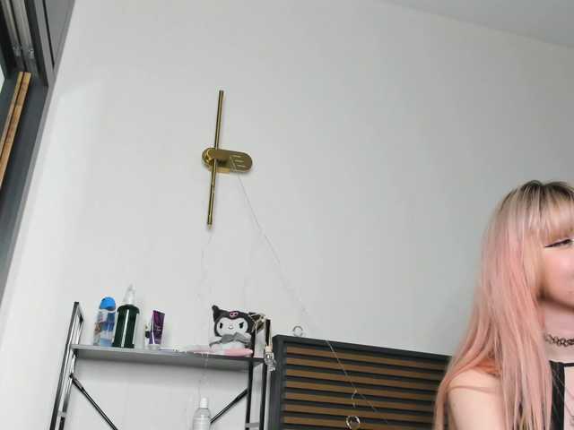 TeenEmi live webcam show