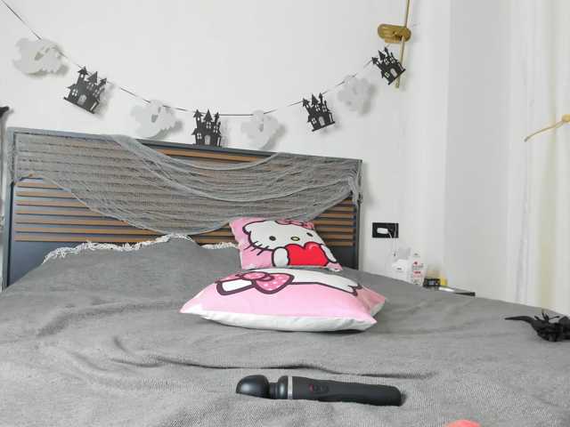 TeenEmi live cam on BongaCams