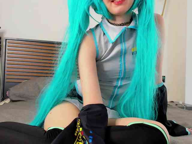TeenEmi webcam