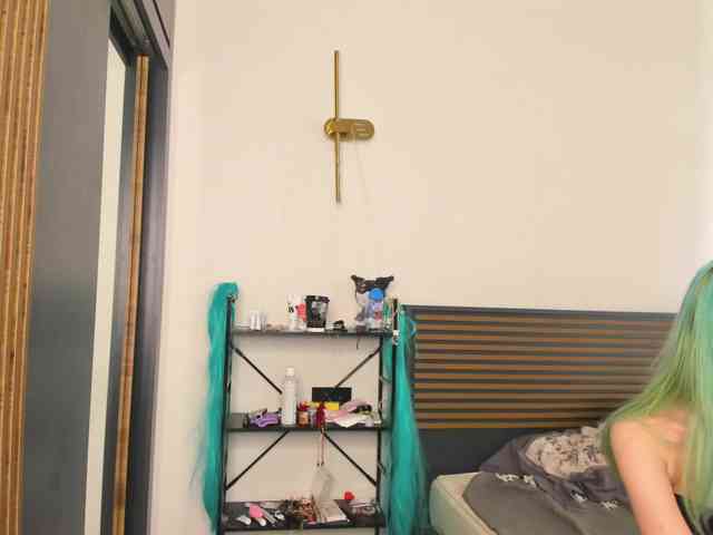 TeenEmi webcam