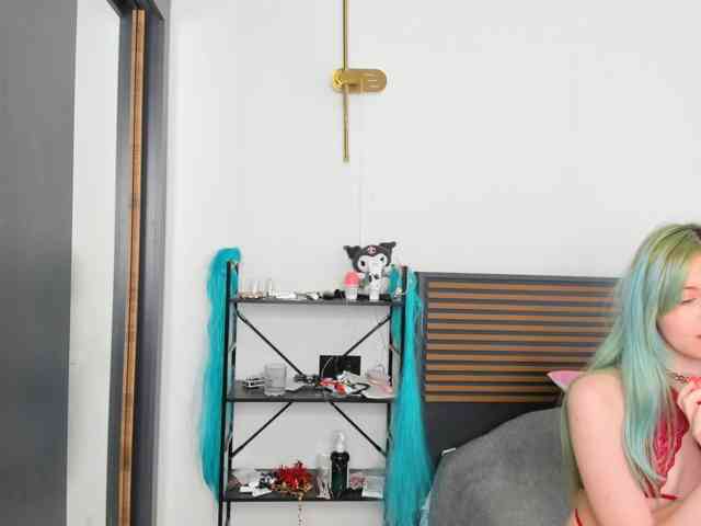 Model: TeenEmi
