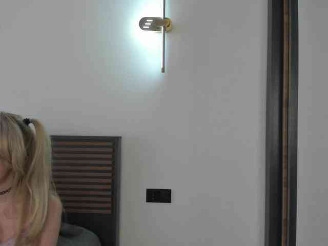 TeenEmi webcam