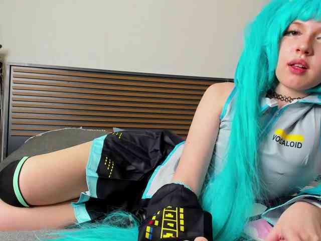 TeenEmi webcam