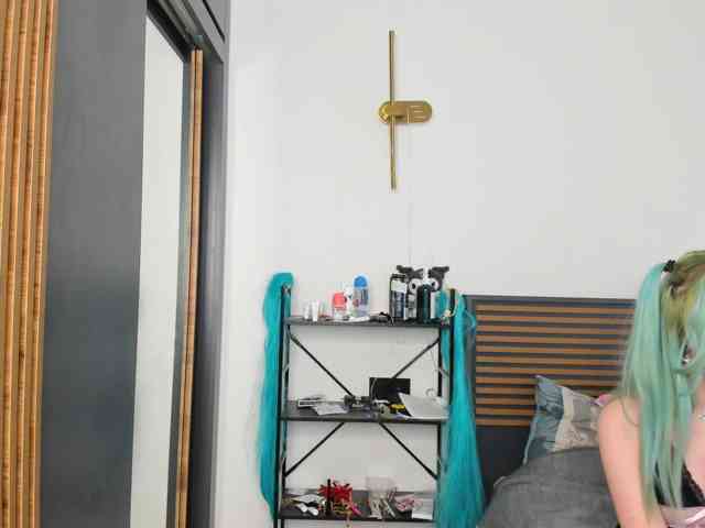 TeenEmi webcam