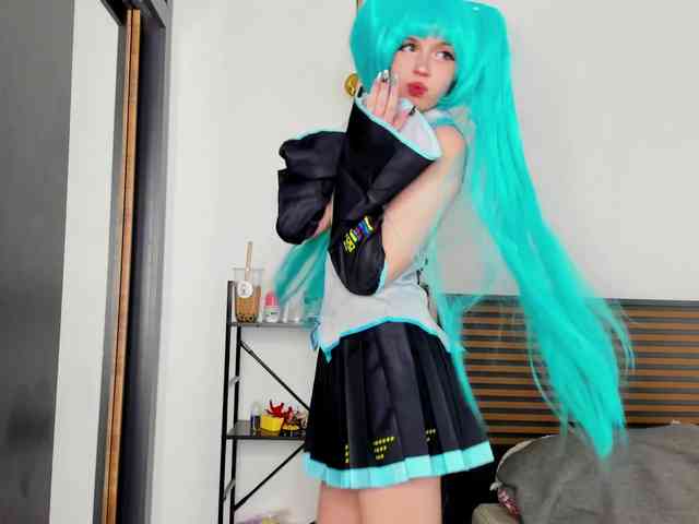TeenEmi webcam
