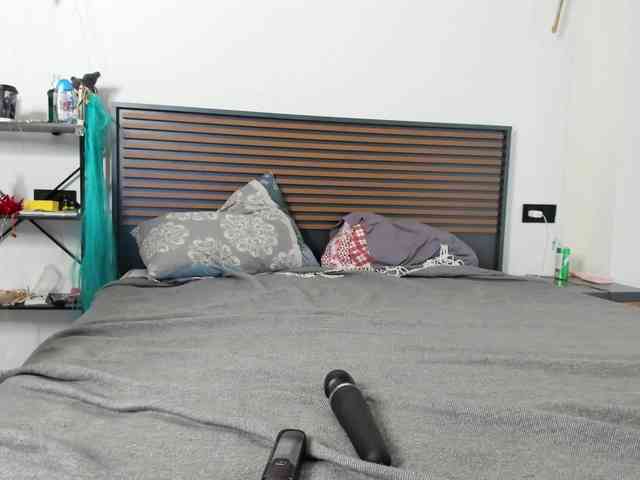 TeenEmi webcam