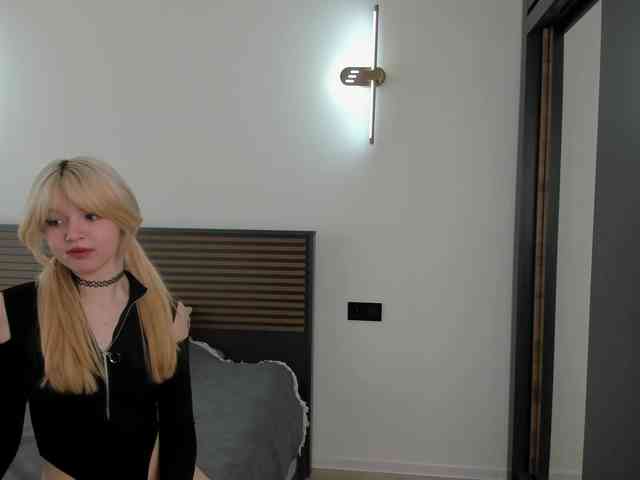 TeenEmi webcam
