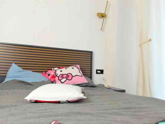 TeenEmi webcam