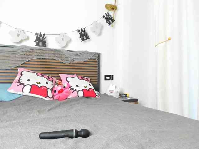 TeenEmi webcam