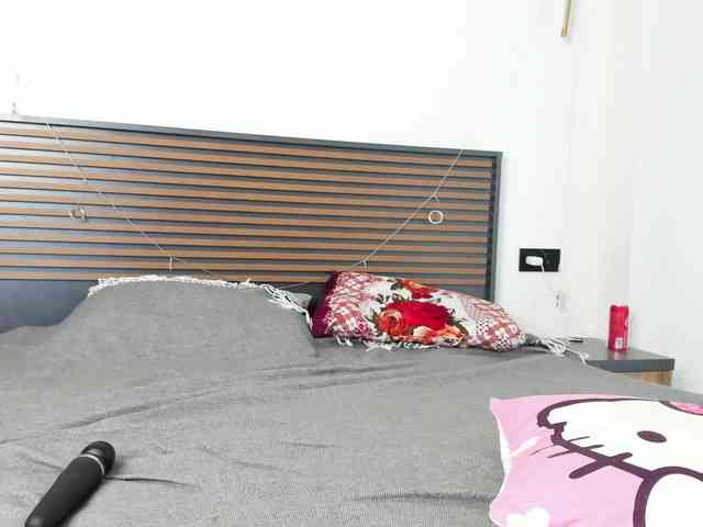 TeenEmi webcam