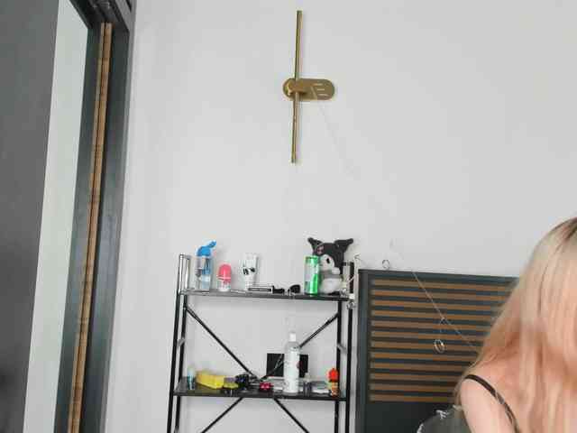 TeenEmi webcam