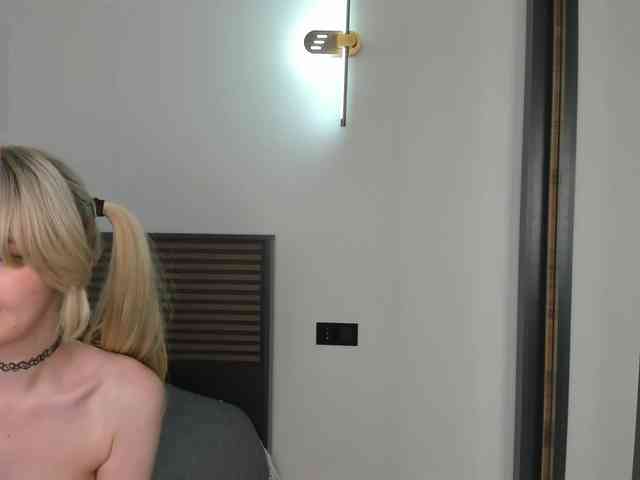 TeenEmi webcam