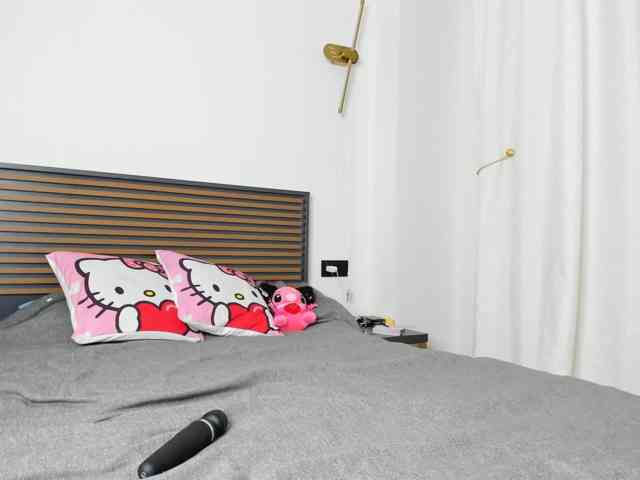 TeenEmi webcam