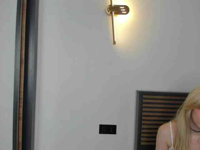 TeenEmi webcam