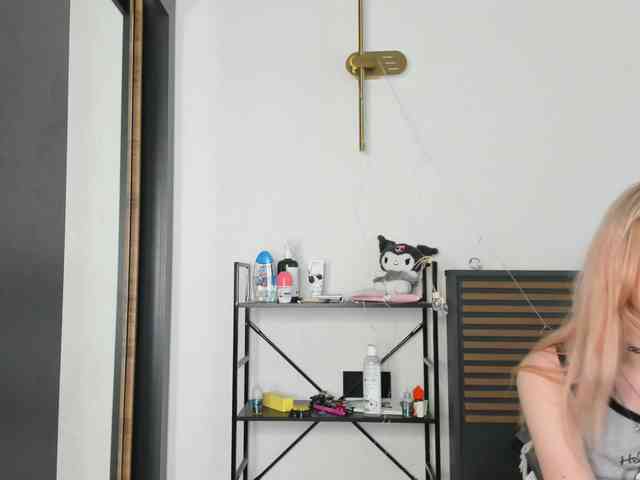 TeenEmi webcam