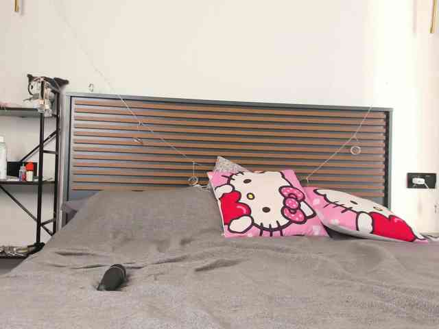 LucyStars Live Webcam on BongaCams