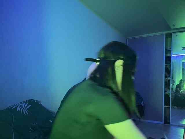 Модель: SashaXXXtasy