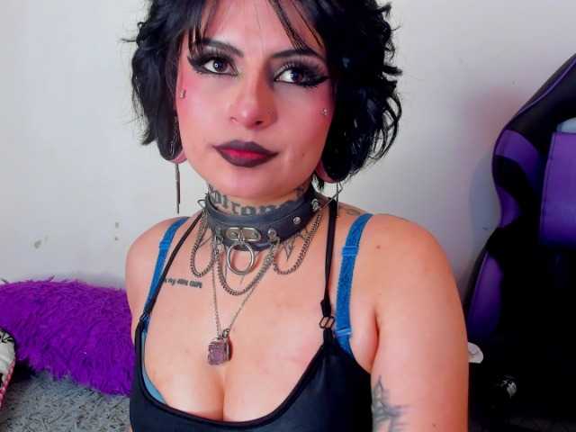 Aurora99 live cam on BongaCams