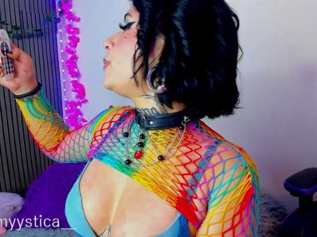 Aurora99 live cam on BongaCams