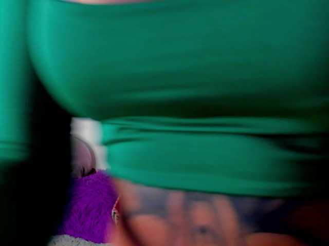 Aurora99 live cam on BongaCams
