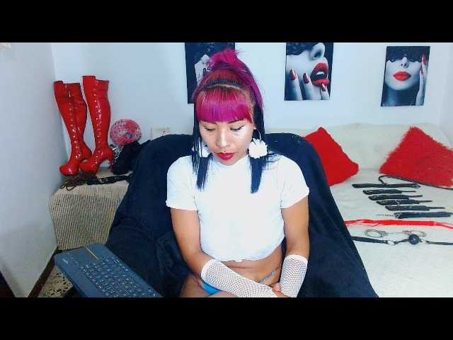 MilyGrey-08 live cam on BongaCams