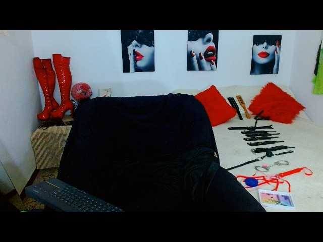 MilyGrey-08 live cam on BongaCams