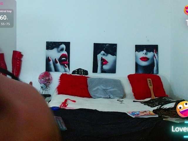 MilyGrey-08 live cam on BongaCams