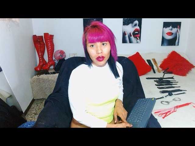 MilyGrey-08 live cam on BongaCams