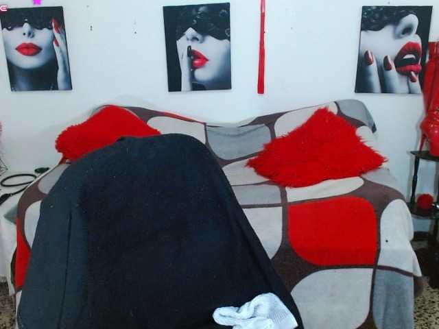 MilyGrey-08 live cam on BongaCams