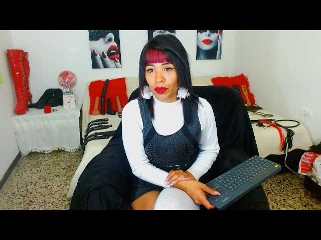MilyGrey-08 live cam on BongaCams