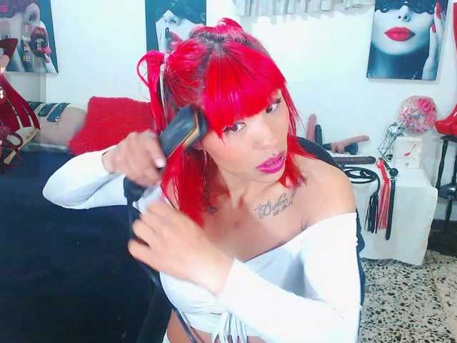 MilyGrey-08 live cam on BongaCams