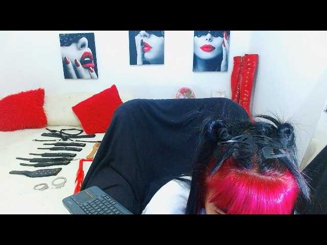 MilyGrey-08 live cam on BongaCams