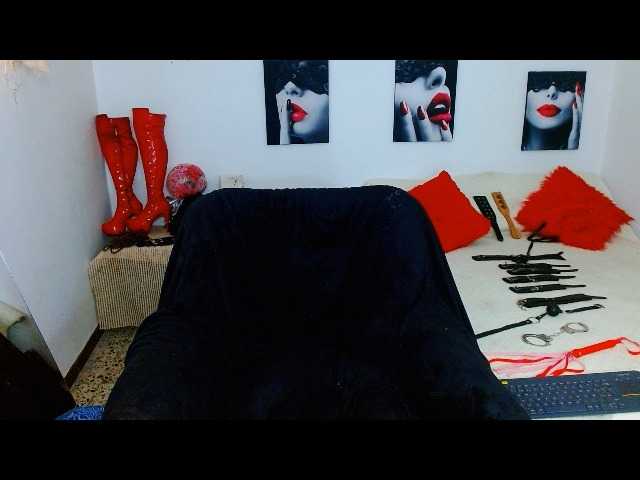 MilyGrey-08 live cam on BongaCams