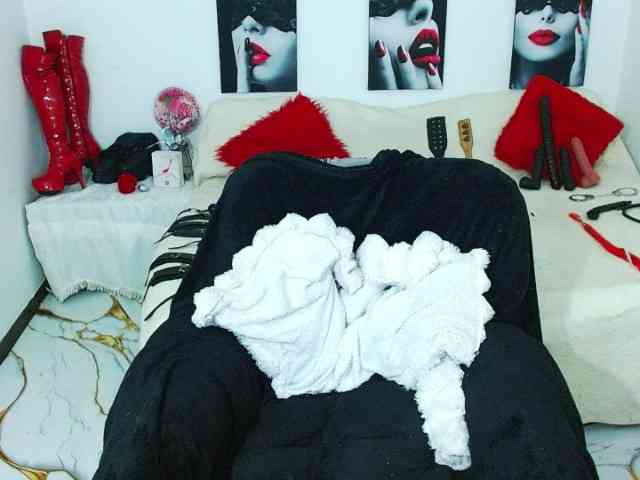 MilyGrey-08 webcam