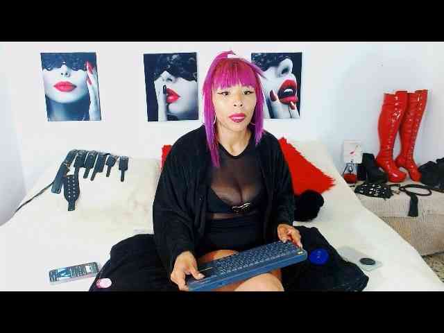 MilyGrey-08 webcam