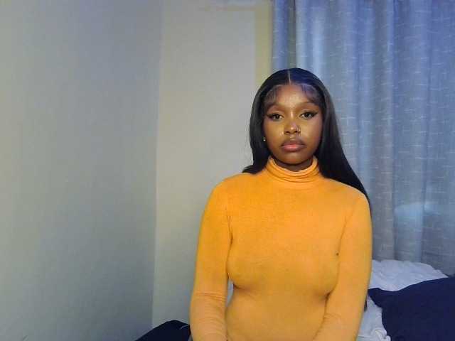 Nafartariee live cam on BongaCams