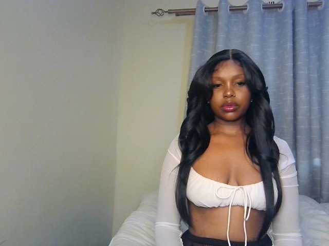 Nafartariee live cam on BongaCams