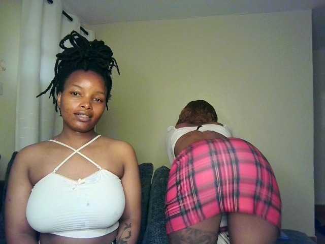 Nafartariee live cam on BongaCams