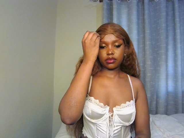 Nafartariee live cam on BongaCams