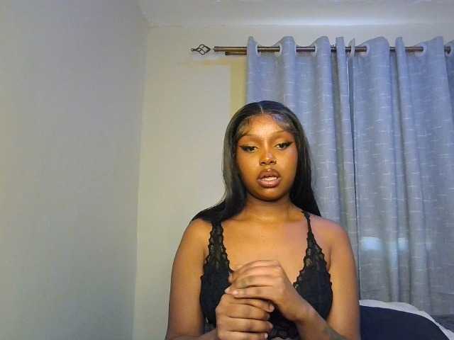 Nafartariee live cam on BongaCams