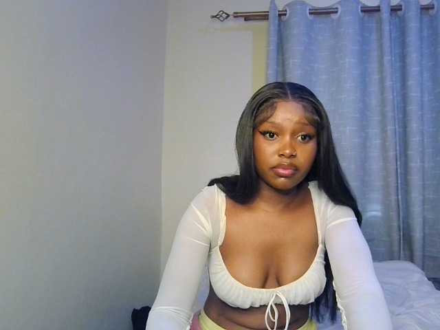 Nafartariee live webcam show