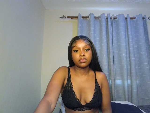 Nafartariee live cam on BongaCams