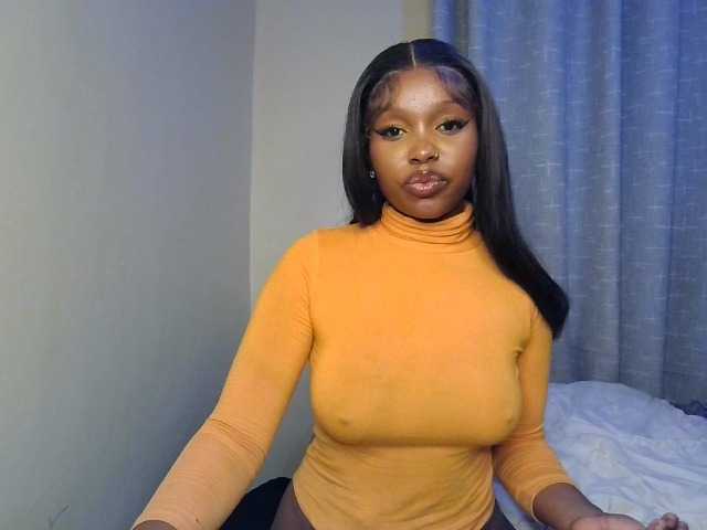 Nafartariee live cam on BongaCams