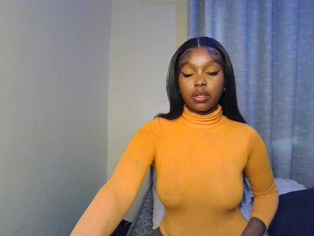 Nafartariee live cam on BongaCams