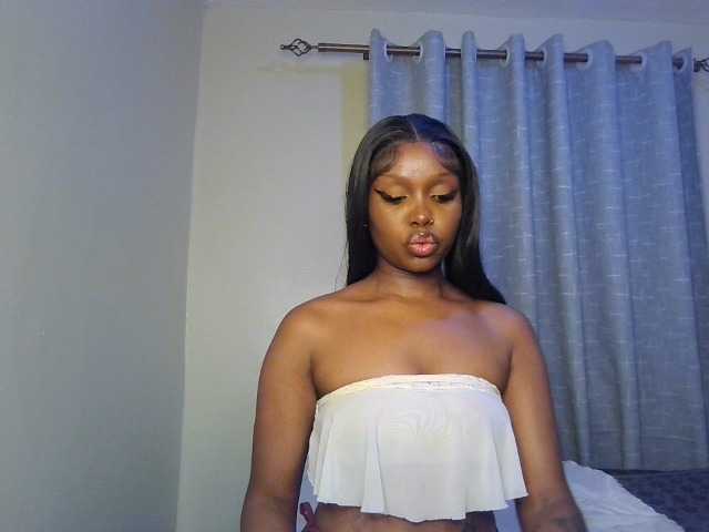 Nafartariee live cam on BongaCams