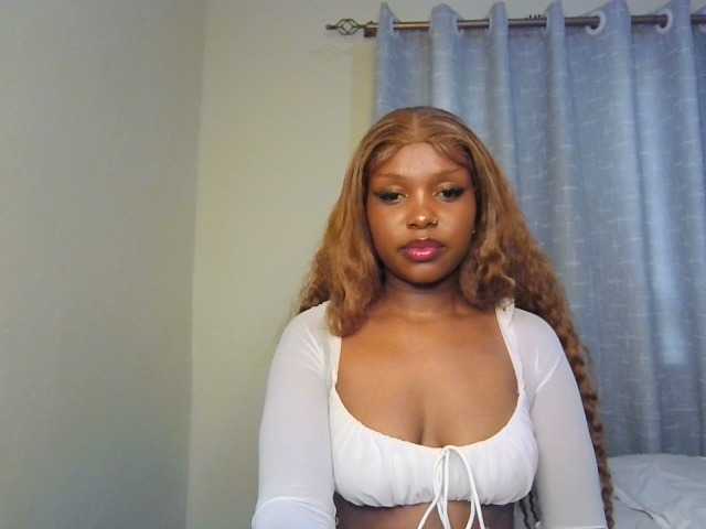 Nafartariee live cam on BongaCams