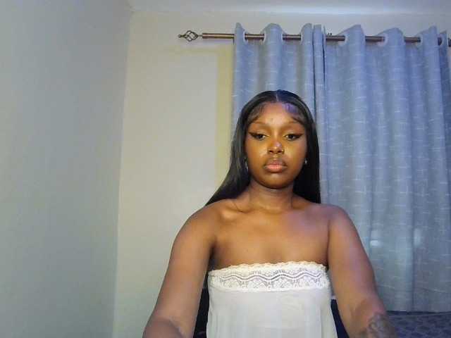 Nafartariee live cam on BongaCams
