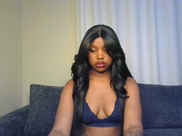 Nafartariee live cam on BongaCams