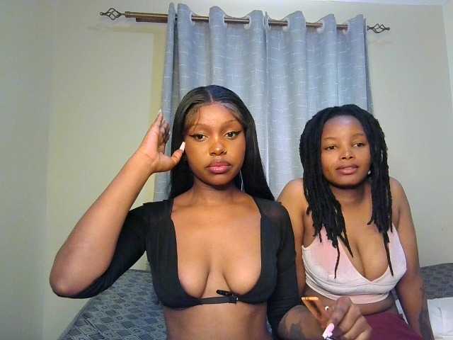Nafartariee live cam on BongaCams